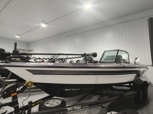 2018 YarCraft 2095 BTX 200 Mercury Taber Alberta